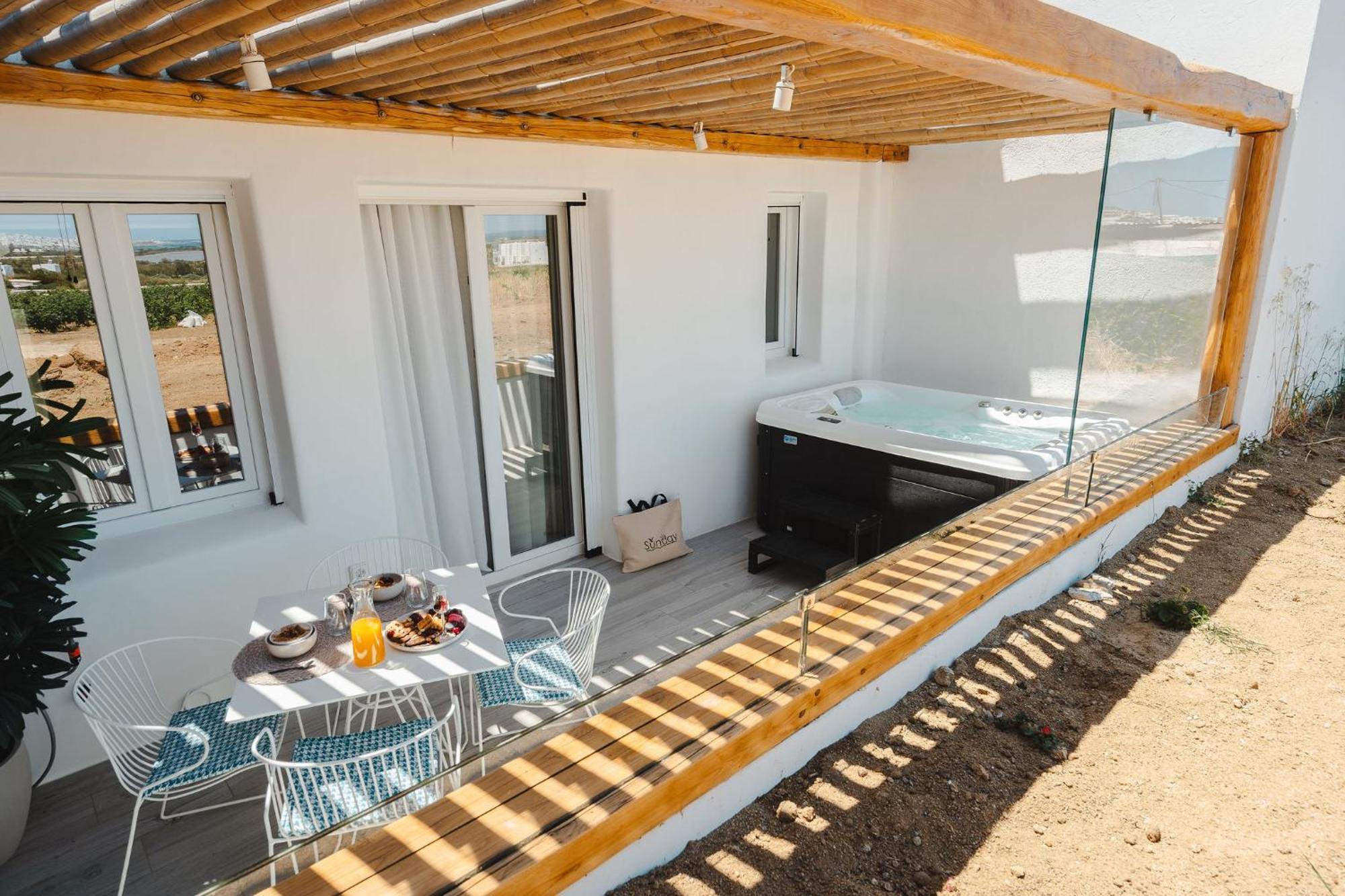 Sunday Luxury Suites Agia Anna  Exterior photo
